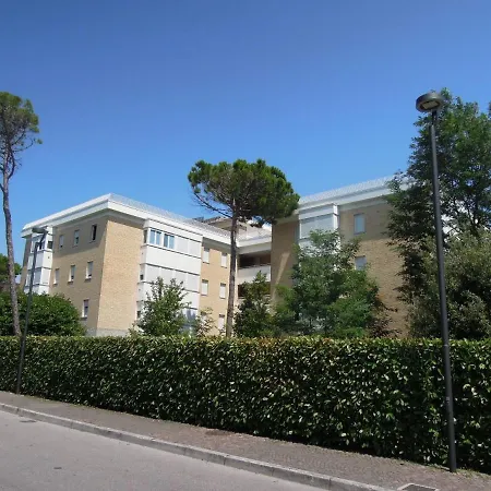 Comfortable Apartment With Parking In Bibione *